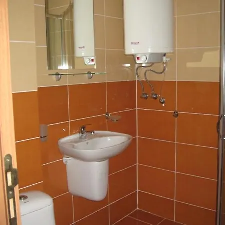 кралеви в шато Apartamento Aheloy